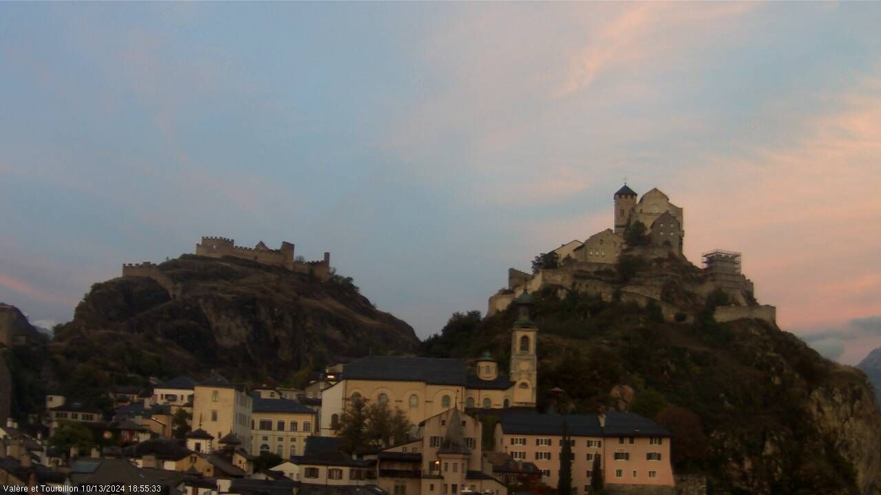 Sitten: Vue sur Valère et Tourbillon