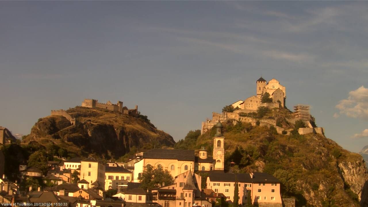 Sitten: Vue sur Valère et Tourbillon