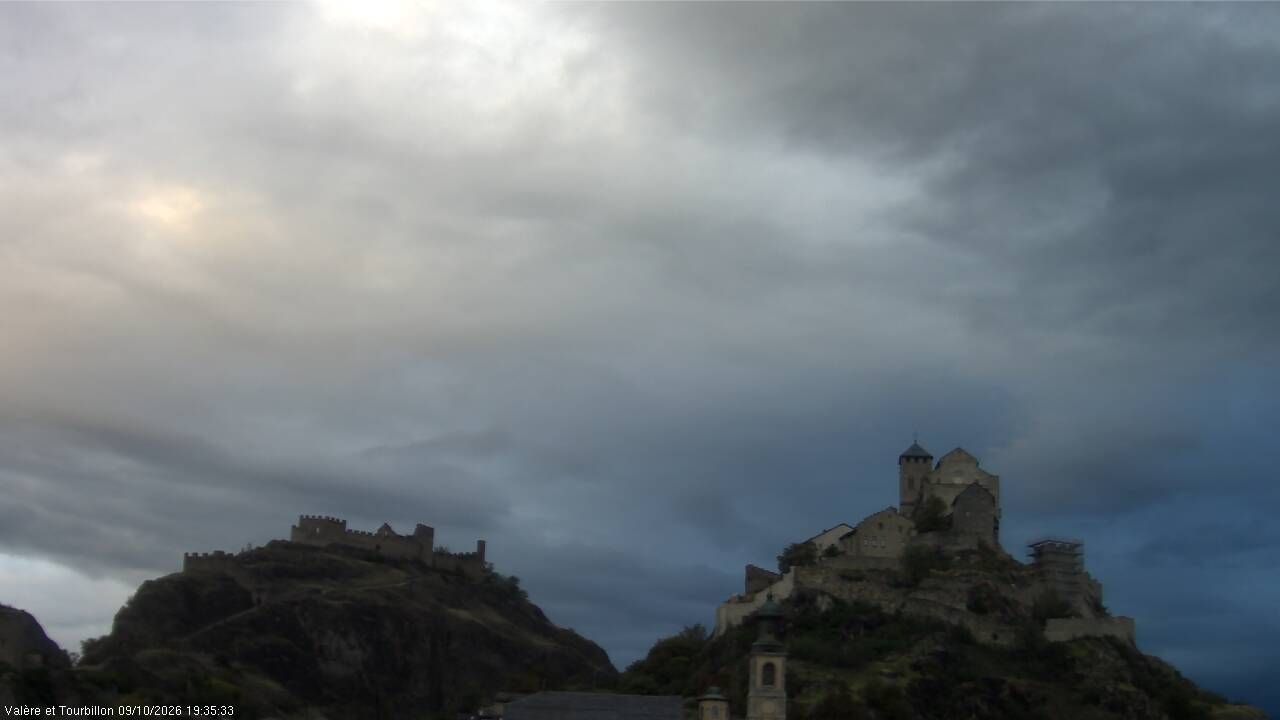Sitten › Süden: Château de Tourbillon