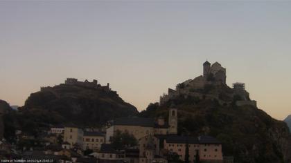 Sitten: Vue sur Valère et Tourbillon