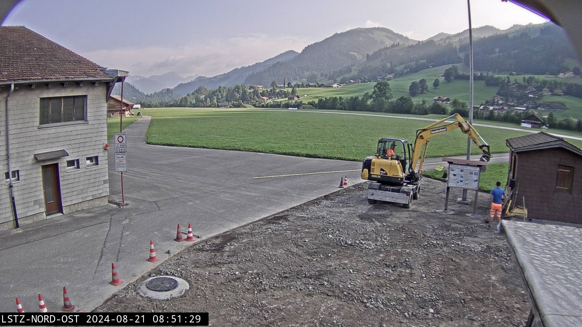 Zweisimmen › Ost: Flugplatzgenossenschaft Zweisimmen