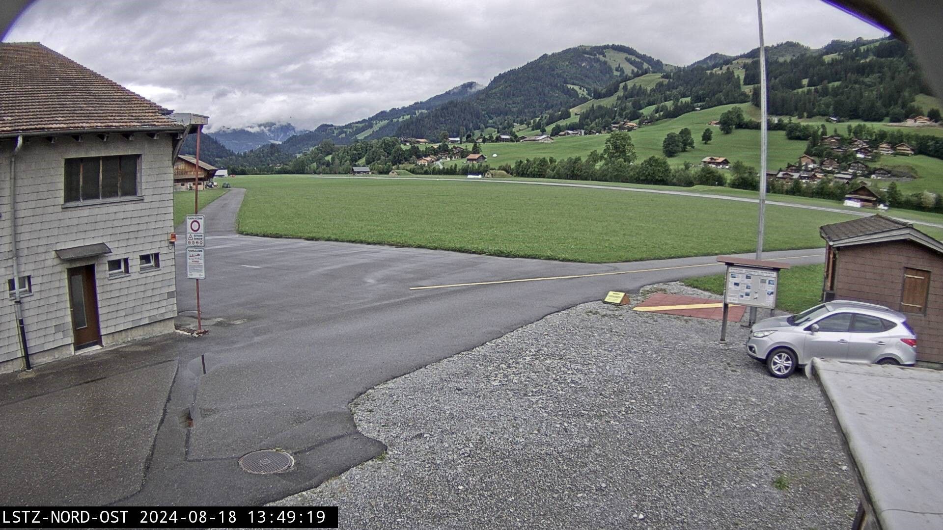 Zweisimmen › Ost: Flugplatzgenossenschaft Zweisimmen