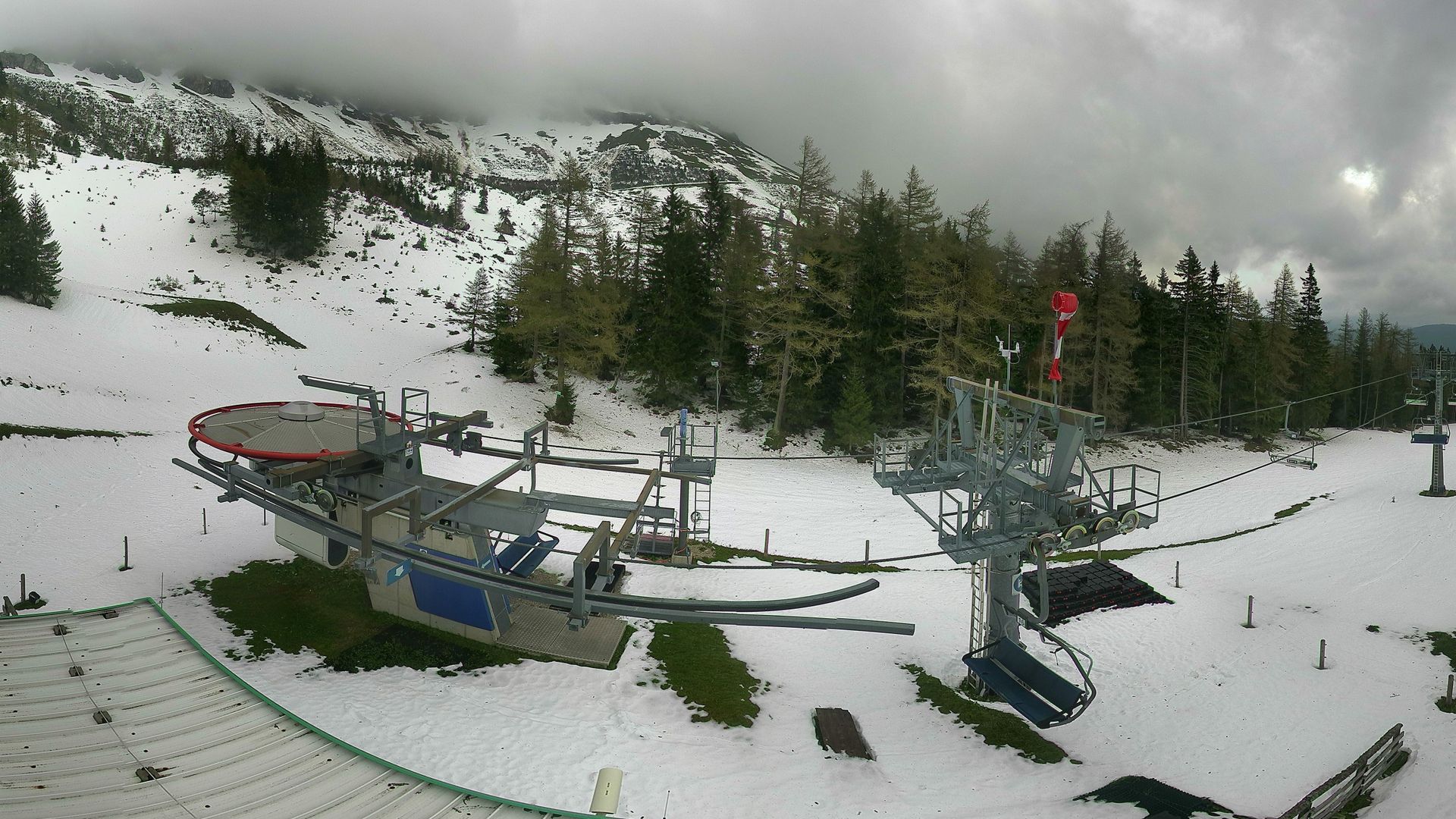 Traffic Cam St. Barbara im Murztal: Bergstation Panoramasesselbahn Brunnalm-Hohe Veitsch, Sankt Barbara im Mürztal