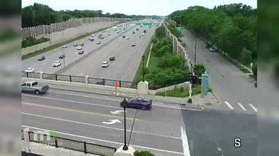 Diamond Lake Traffic - I-35W SB
