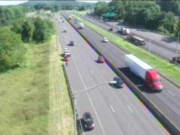 Traffic Cam Meriden › South: I-91 SB - s/o Exit 17 @ East Main St