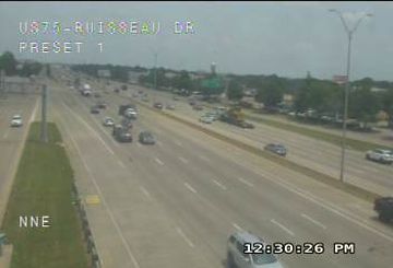 Traffic Cam Plano › North: US 75 @ Ruisseau Dr