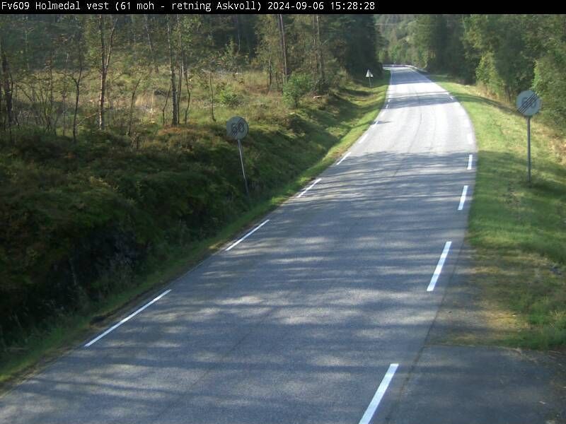 Traffic Cam Holmedal: F609 - vest (Askvoll)