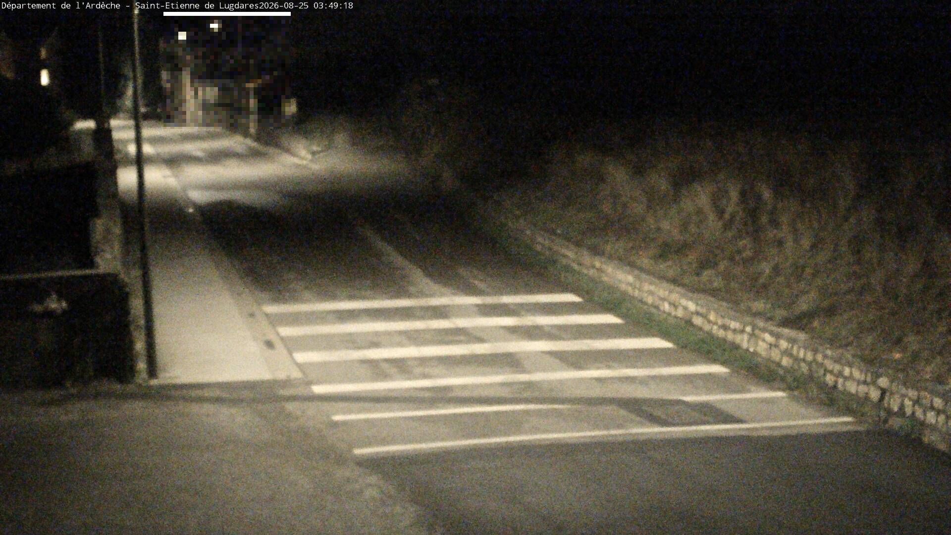 Traffic Cam Saint-Etienne-de-Lugdares › West