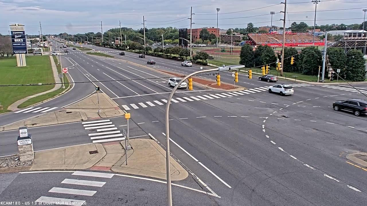 Traffic Cam Dover: US 13/113 - MALL