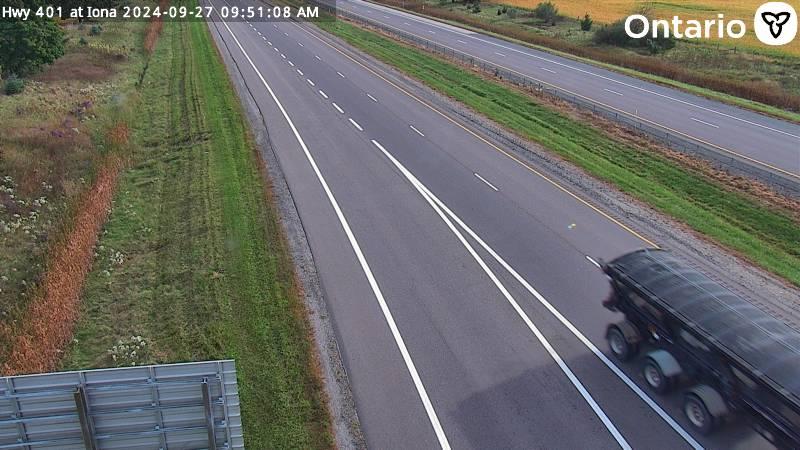 Traffic Cam Southwold: Highway 401 at Iona