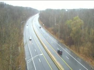 Traffic Cam Newington › North: RT 9 North s/o Exit