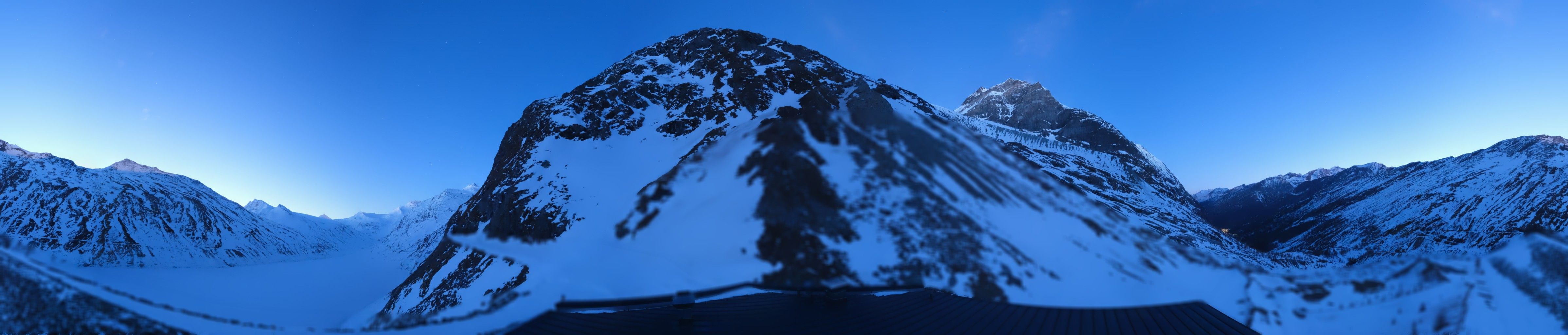 Saas-Almagell: Staudamm Mattmark