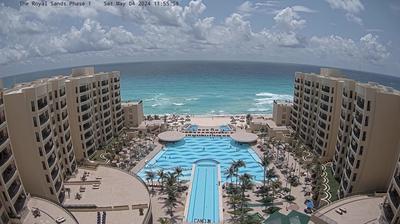 Daylight webcam view from Cancún: The Royal Sands & Spa