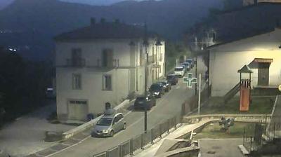 immagine della webcam nei dintorni di Villetta Barrea: webcam Acquaviva d'Isernia