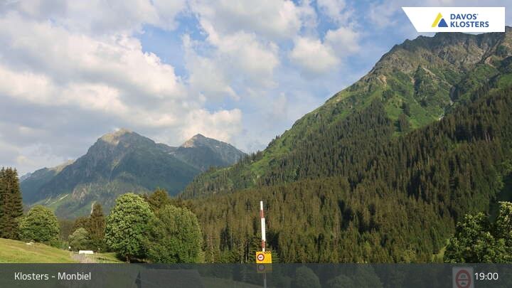 Klosters Dorf: Klosters - Monbiel Parkplatz