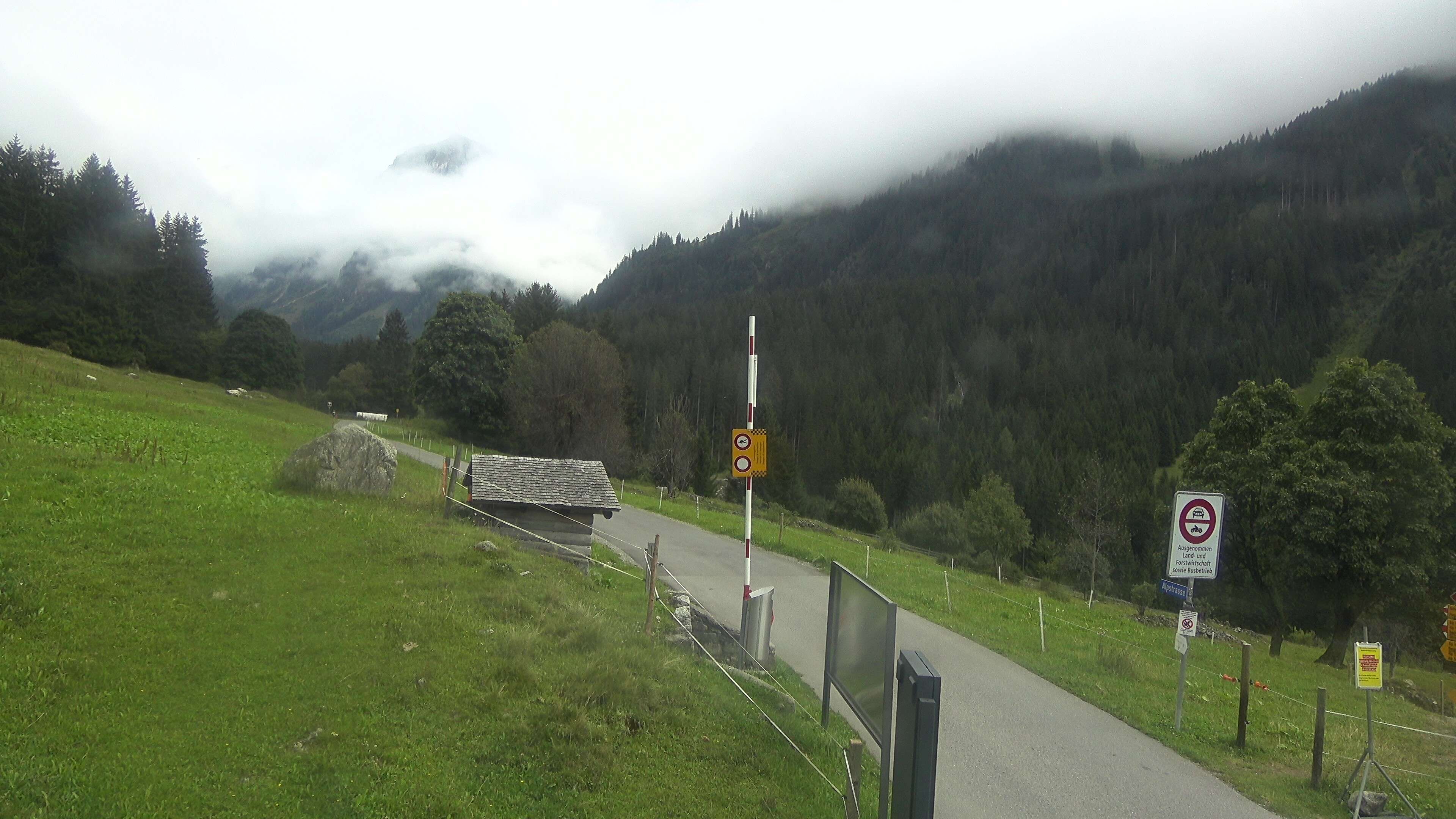 Klosters Dorf: Klosters - Monbiel Parkplatz