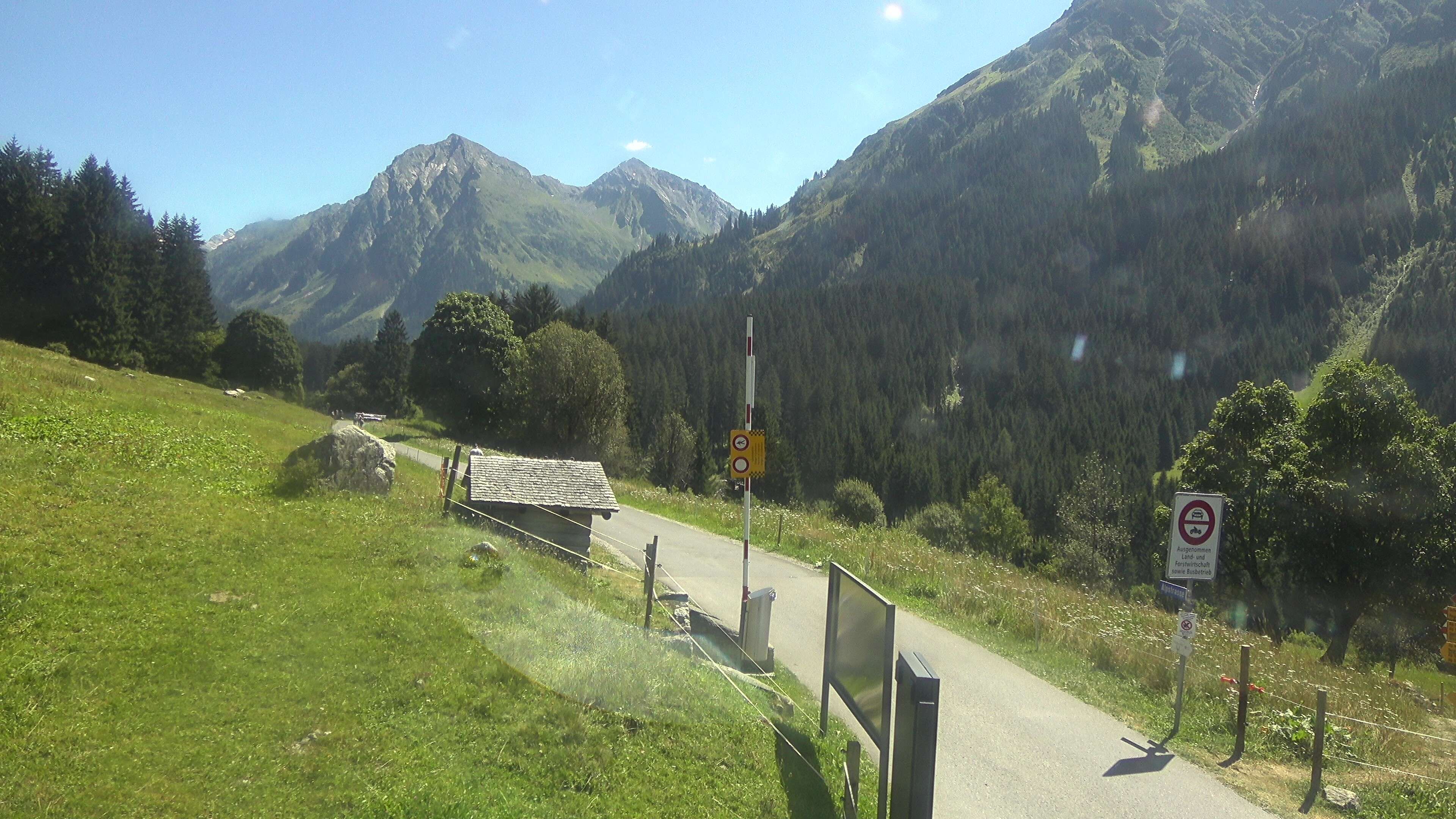 Klosters Dorf: Klosters - Monbiel Parkplatz