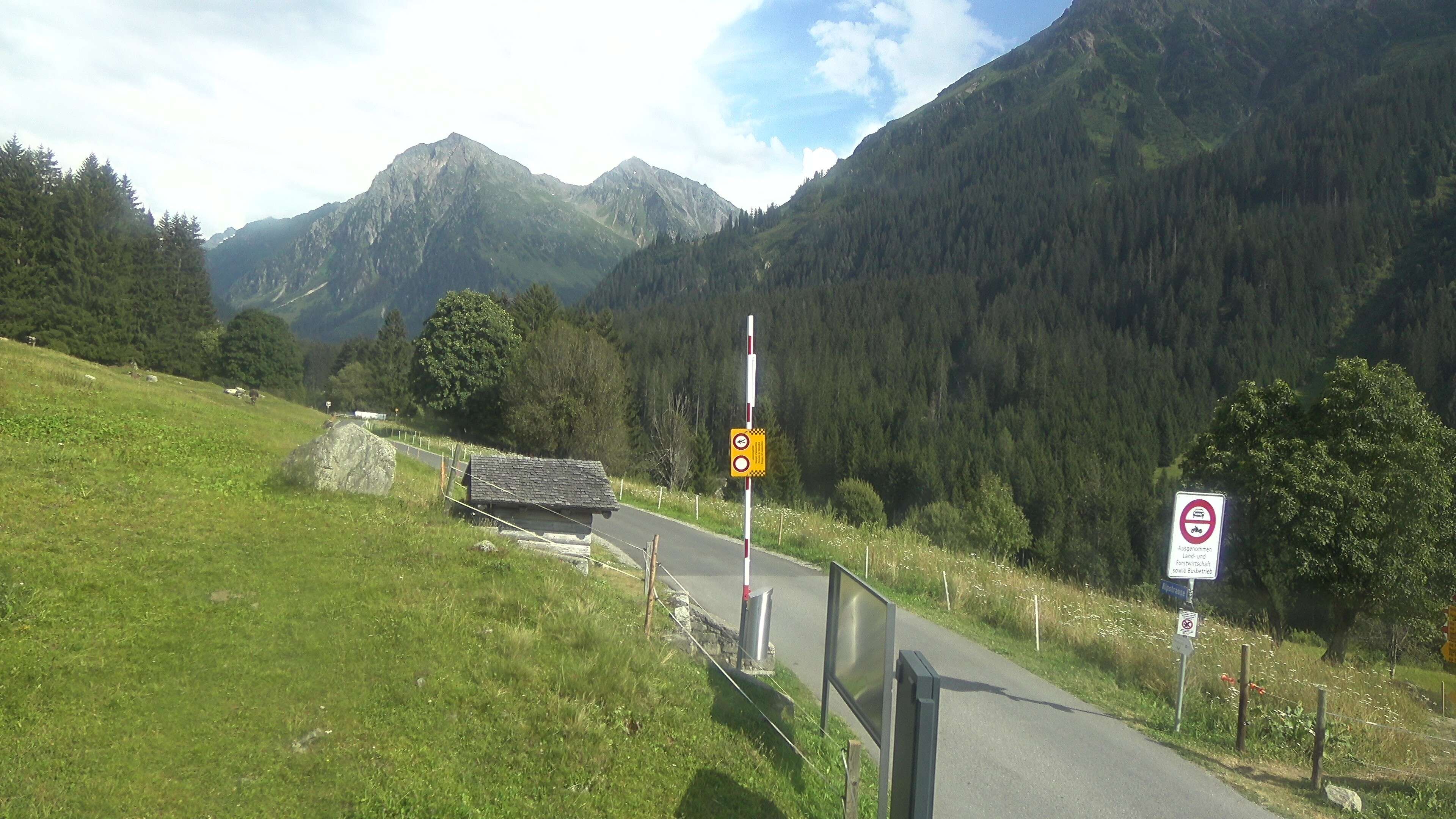 Klosters Dorf: Klosters - Monbiel Parkplatz