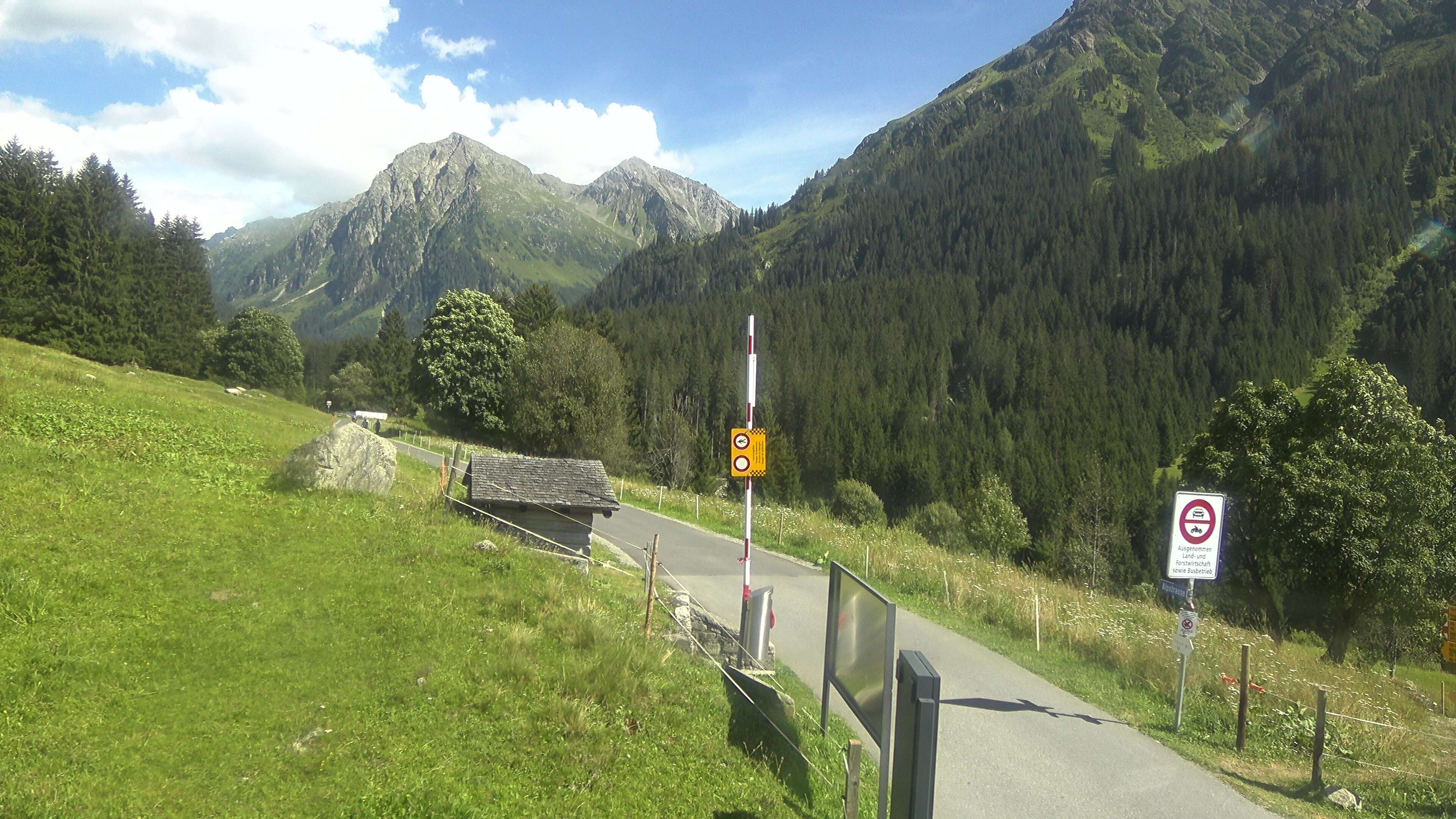 Klosters Dorf: Klosters - Monbiel Parkplatz