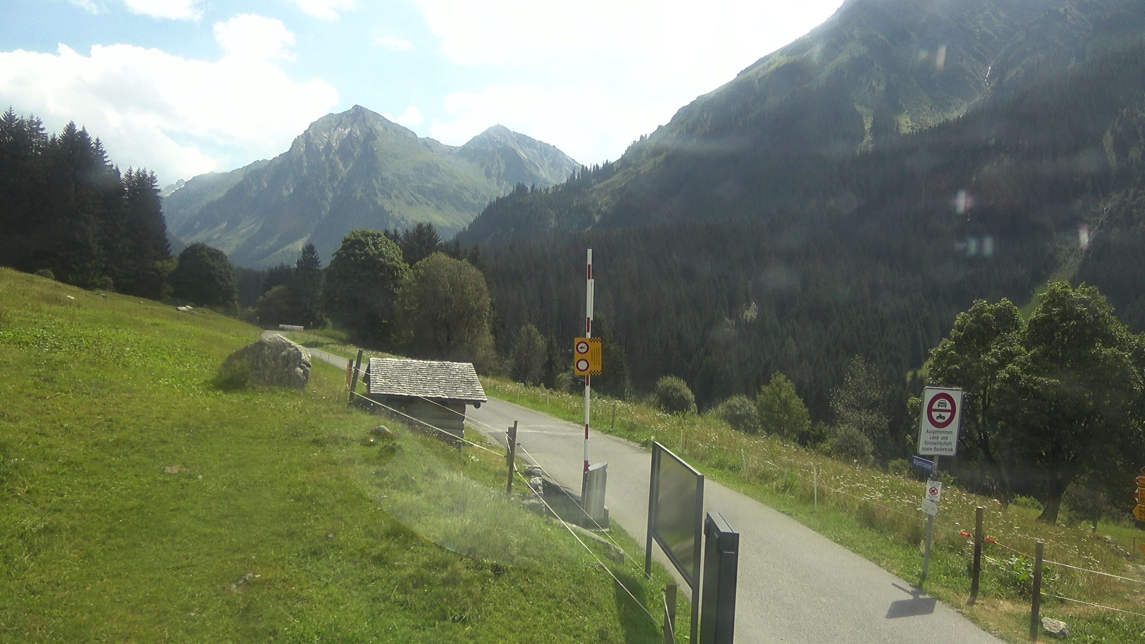 Klosters Dorf: Klosters - Monbiel Parkplatz