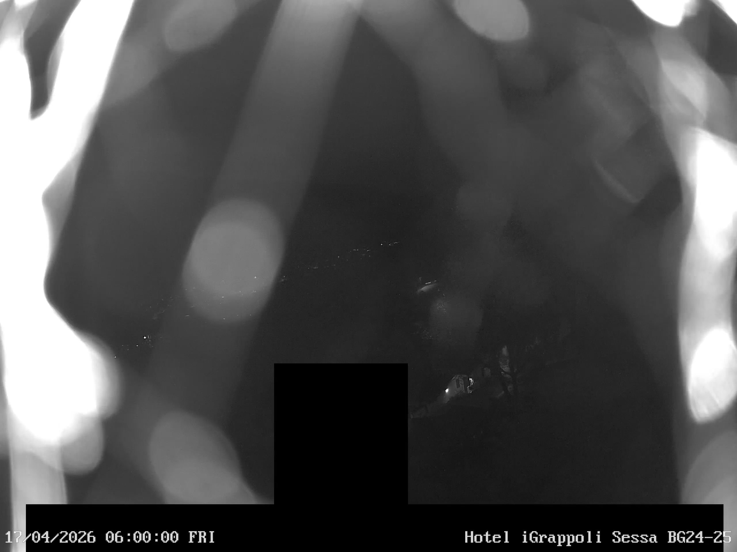 Sessa › Südwesten: Hotel I Grappoli - 6997 - Switzerland: Monte Sette Termini (r.), Monte Mezzano (l.), Tresa Valley & River running from Ponte Tresa to Luino