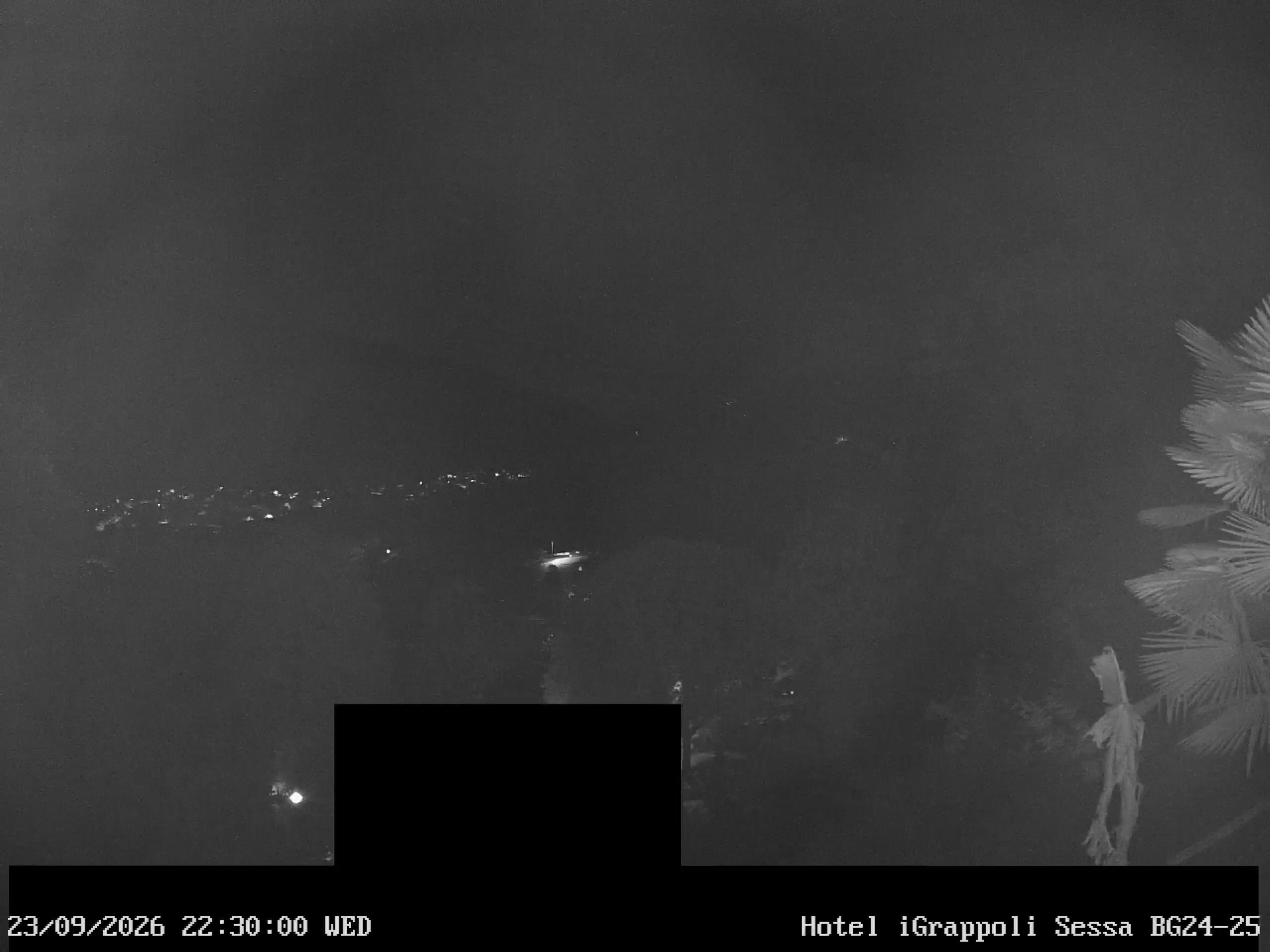 Sessa › Südwesten: Hotel I Grappoli - 6997 - Switzerland: Monte Sette Termini (r.), Monte Mezzano (l.), Tresa Valley & River running from Ponte Tresa to Luino