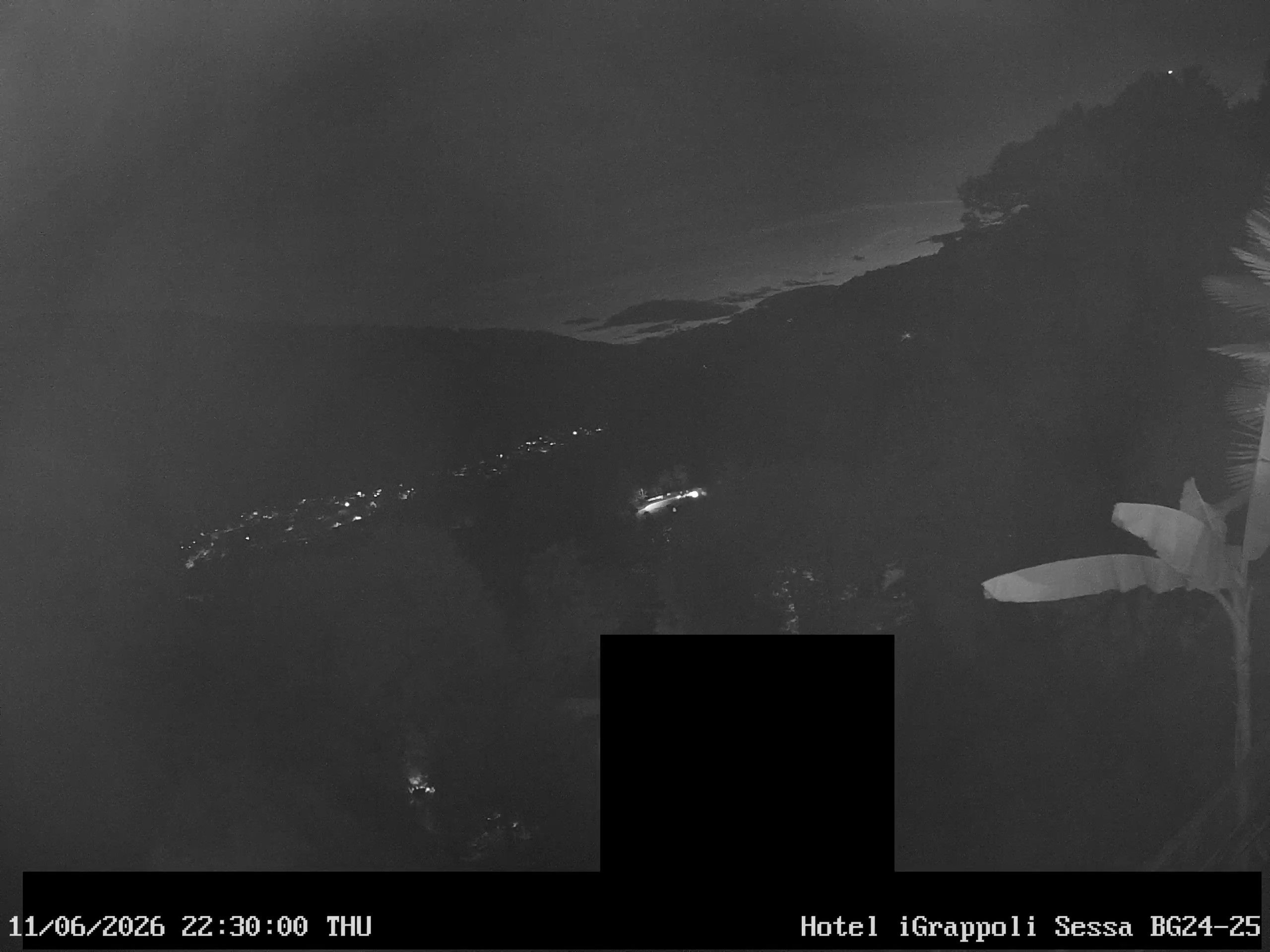 Sessa › Südwesten: Hotel I Grappoli - 6997 - Switzerland: Monte Sette Termini (r.), Monte Mezzano (l.), Tresa Valley & River running from Ponte Tresa to Luino