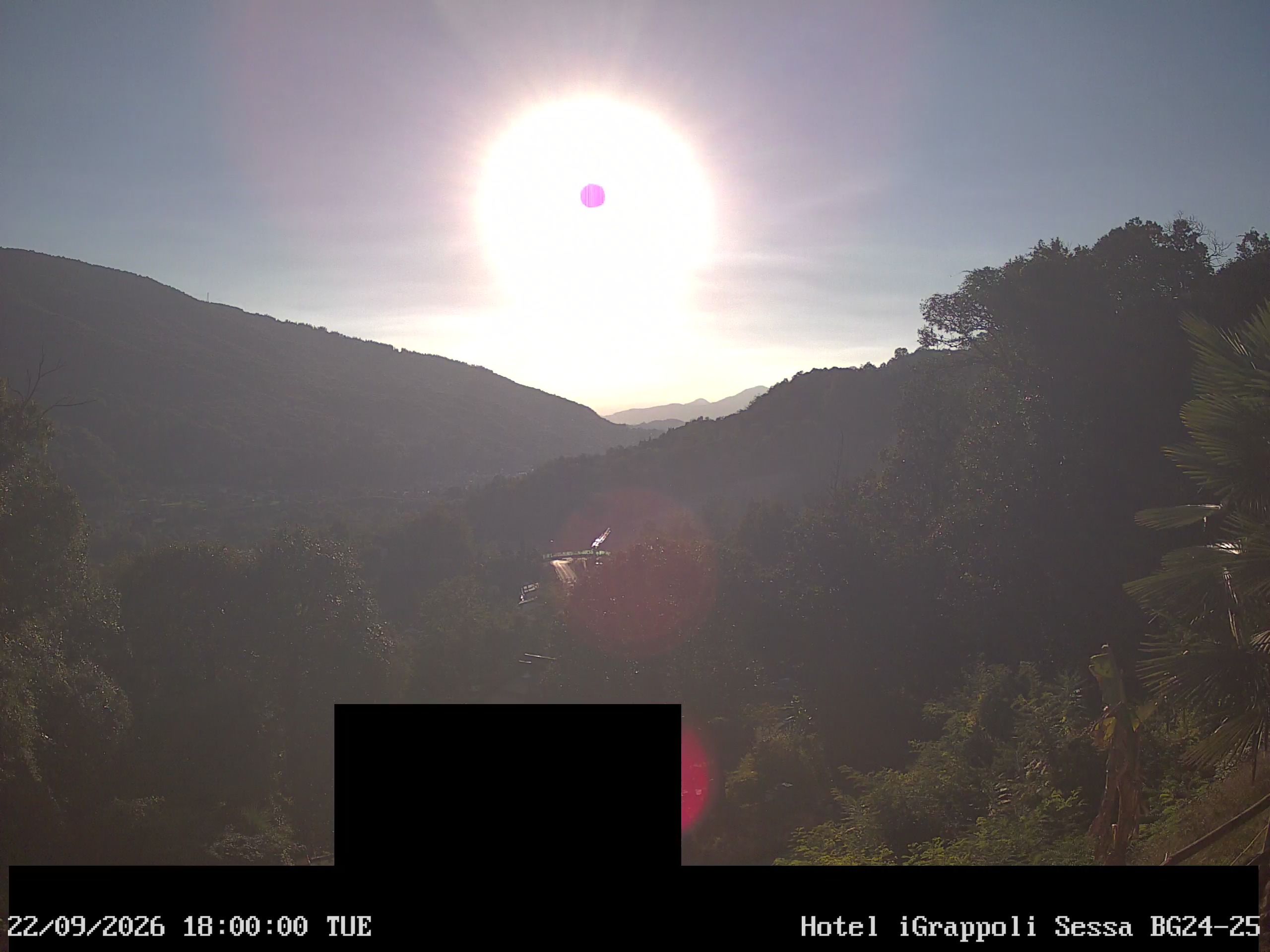 Sessa › Südwesten: Hotel I Grappoli - 6997 - Switzerland: Monte Sette Termini (r.), Monte Mezzano (l.), Tresa Valley & River running from Ponte Tresa to Luino