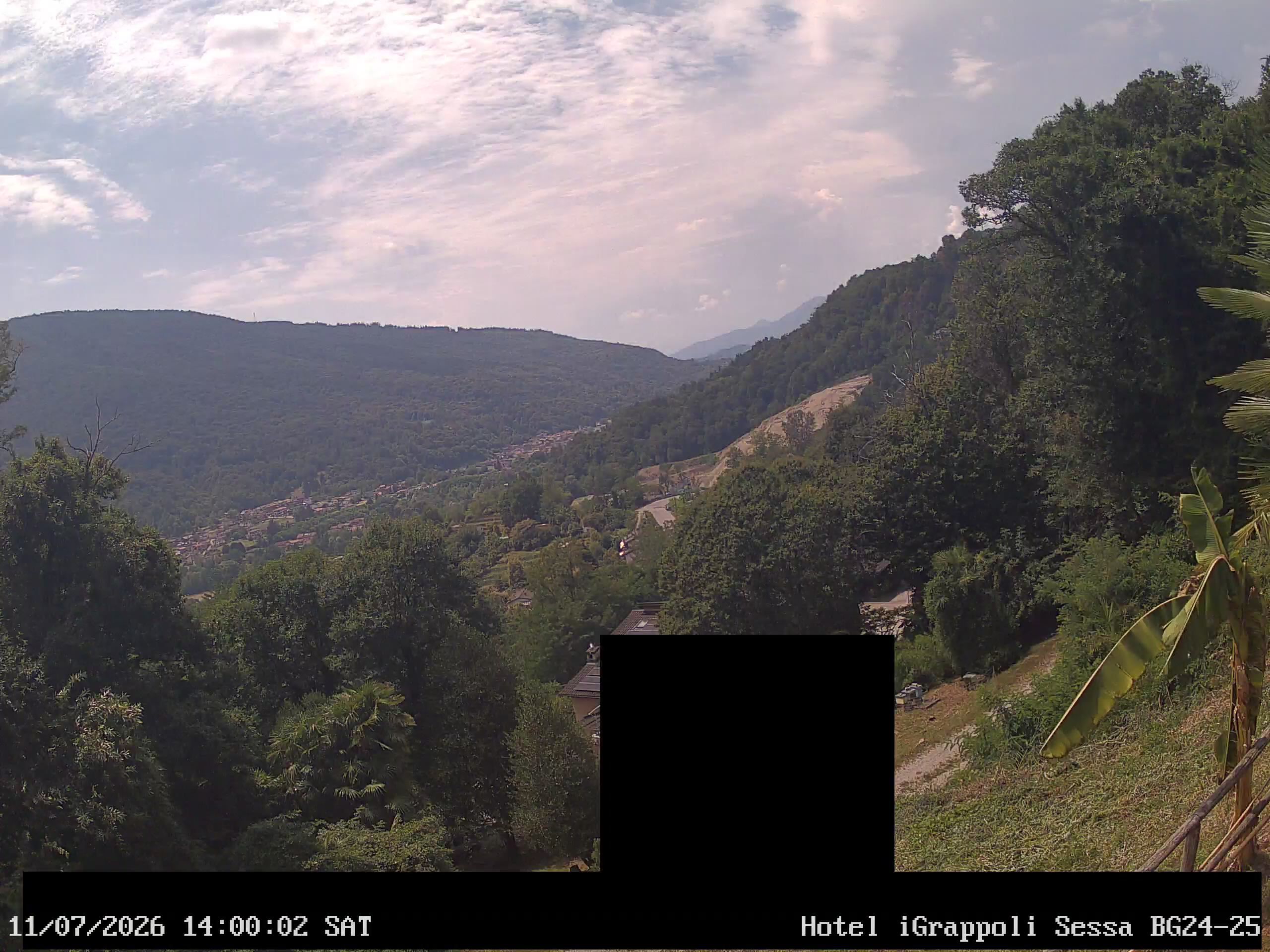 Sessa › Südwesten: Hotel I Grappoli - 6997 - Switzerland: Monte Sette Termini (r.), Monte Mezzano (l.), Tresa Valley & River running from Ponte Tresa to Luino