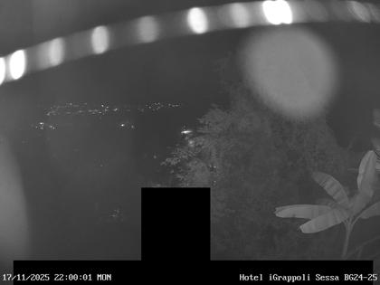 Sessa › Südwesten: Hotel I Grappoli - 6997 - Switzerland: Monte Sette Termini (r.), Monte Mezzano (l.), Tresa Valley & River running from Ponte Tresa to Luino