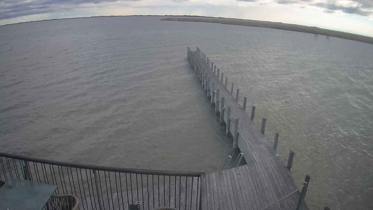 Traffic Cam Morbisch am See › East: Steg Wassersportzentrum Lang: Steg vom Segelschule Lang