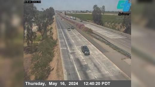 Traffic Cam Fowler › South: FRE-99-AT CLOVIS AVE