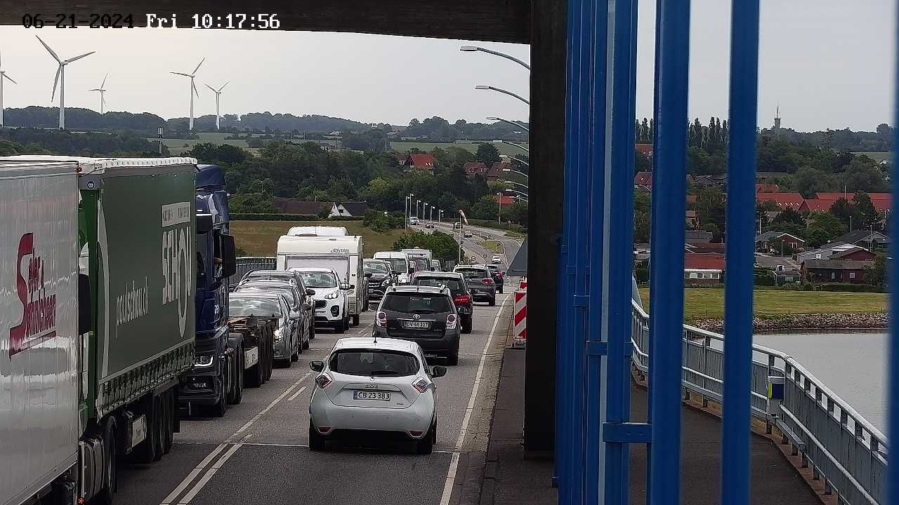 Traffic Cam Rudkobing › East: Rute 9 Langel.broen Ø