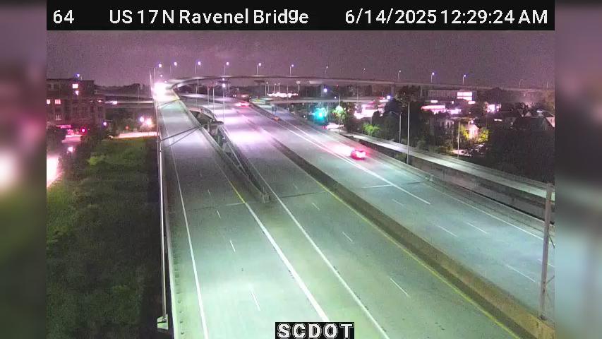 Traffic Cam Charleston: US 17 N Ravenel Bridge @ MM 31.9 (Morrison Dr)