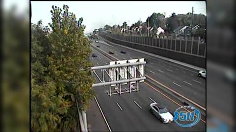 Traffic Cam Rutherford › East: NJ 3 Eastbound at Orient Way