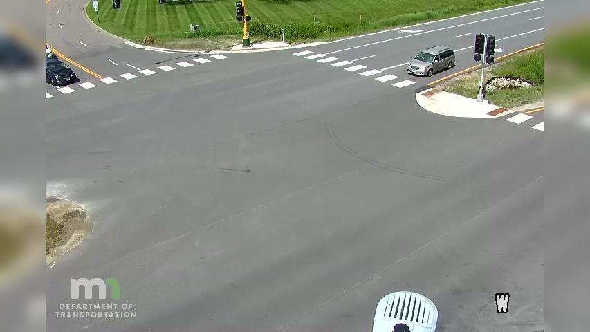 Traffic Cam Plymouth: T.H.55 WB @ Industrial Park Blvd