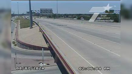 Traffic Cam Lubbock › East: Marsha Sharp Fwy @ Ave Q