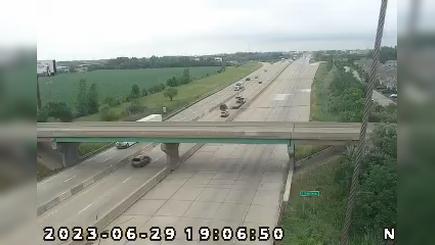 Traffic Cam Crown Point: I-65: 1-065-248-8-2 113TH AVE