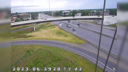 Traffic Cam Home Place: US 31: 1-465-030-8-2 US 31 N/MERIDIAN ST
