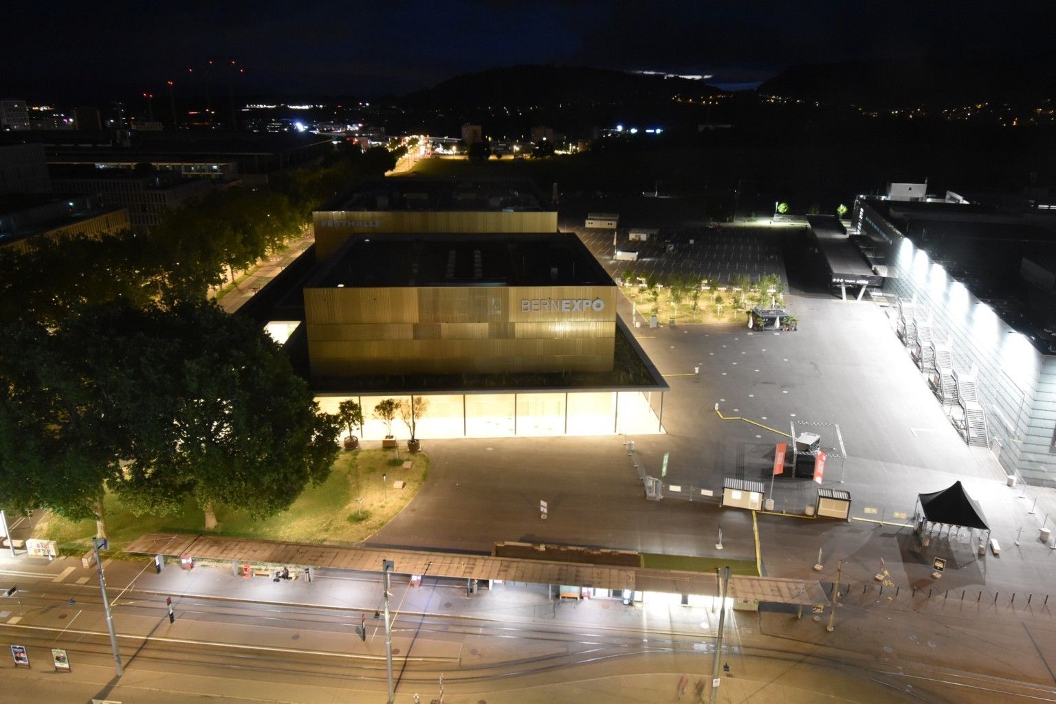 Bern: Beundenfeld: Hotel IBIS - Festhalle - A - Public