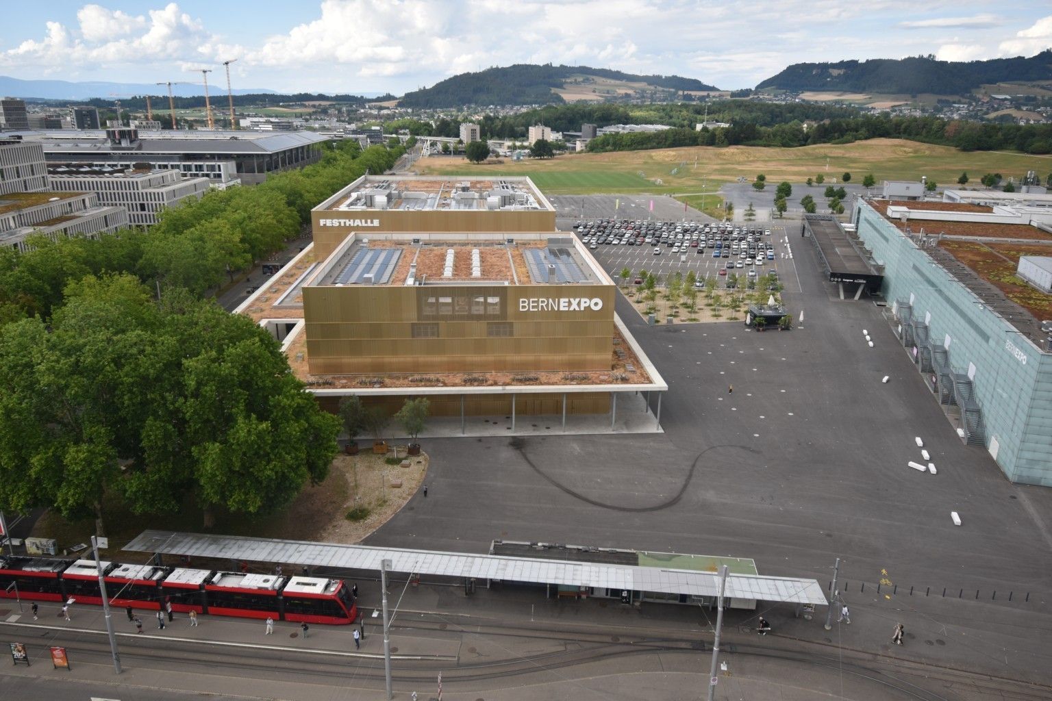 Bern: Beundenfeld: Hotel IBIS - Festhalle - A - Public