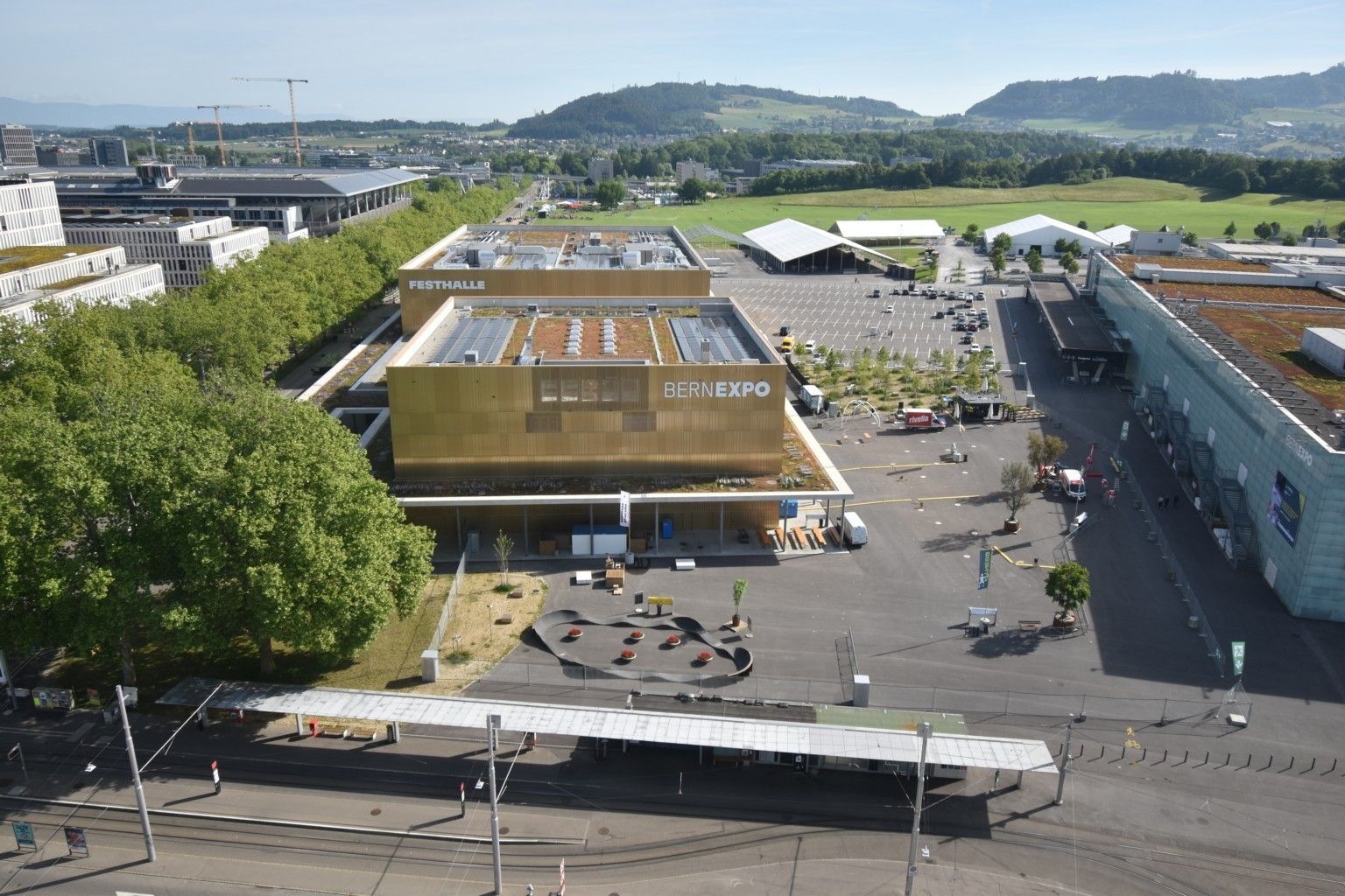 Bern: Beundenfeld: Hotel IBIS - Festhalle - A - Public