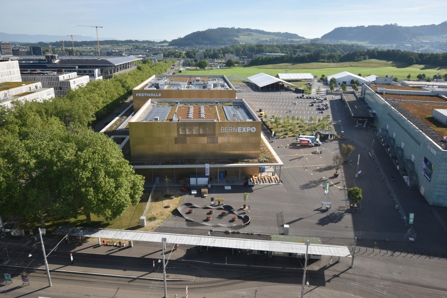 Bern: Beundenfeld: Hotel IBIS - Festhalle - A - Public