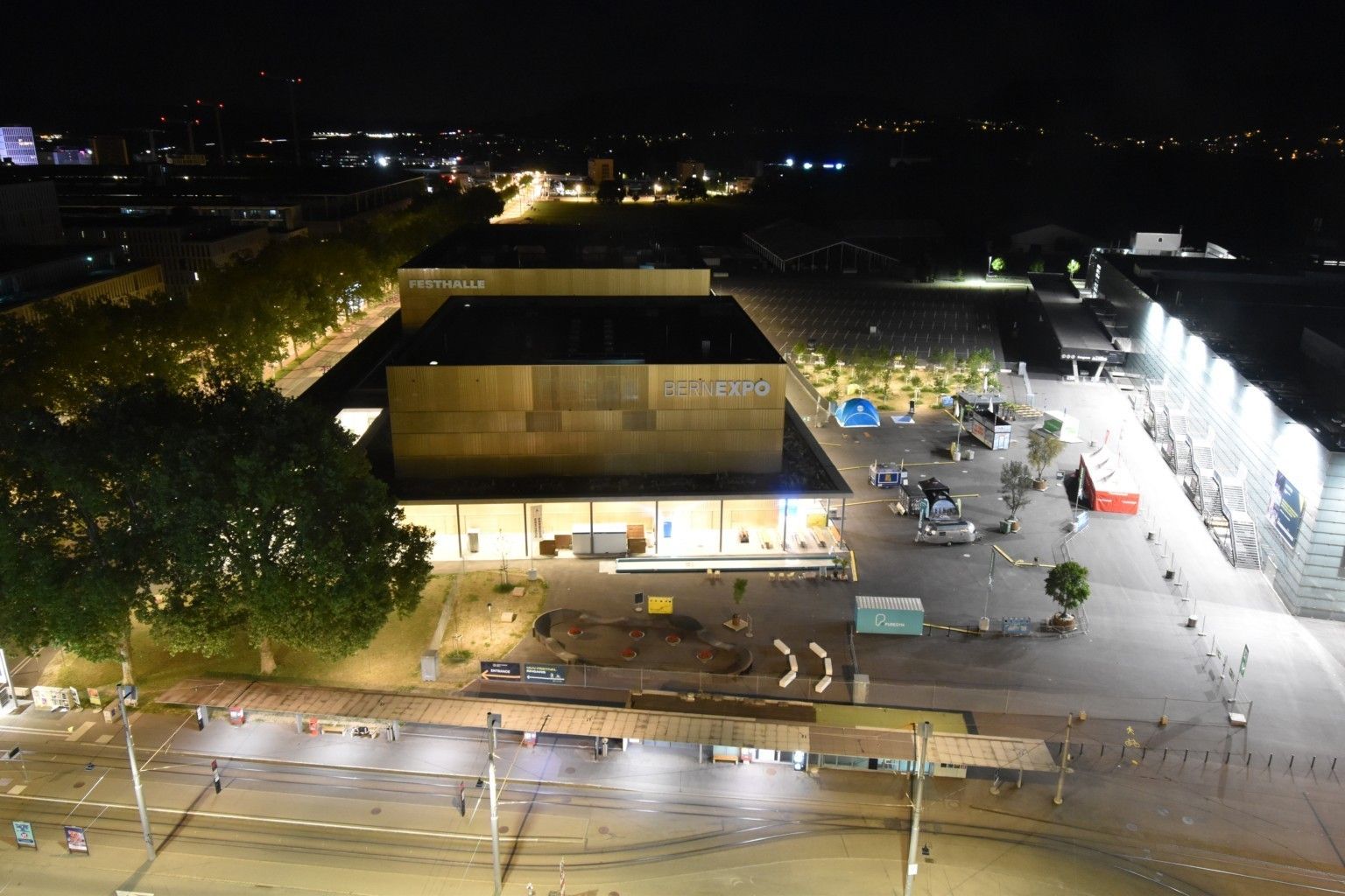 Bern: Beundenfeld: Hotel IBIS - Festhalle - A - Public