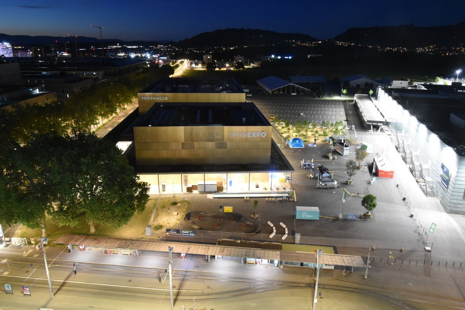 Bern: Beundenfeld: Hotel IBIS - Festhalle - A - Public