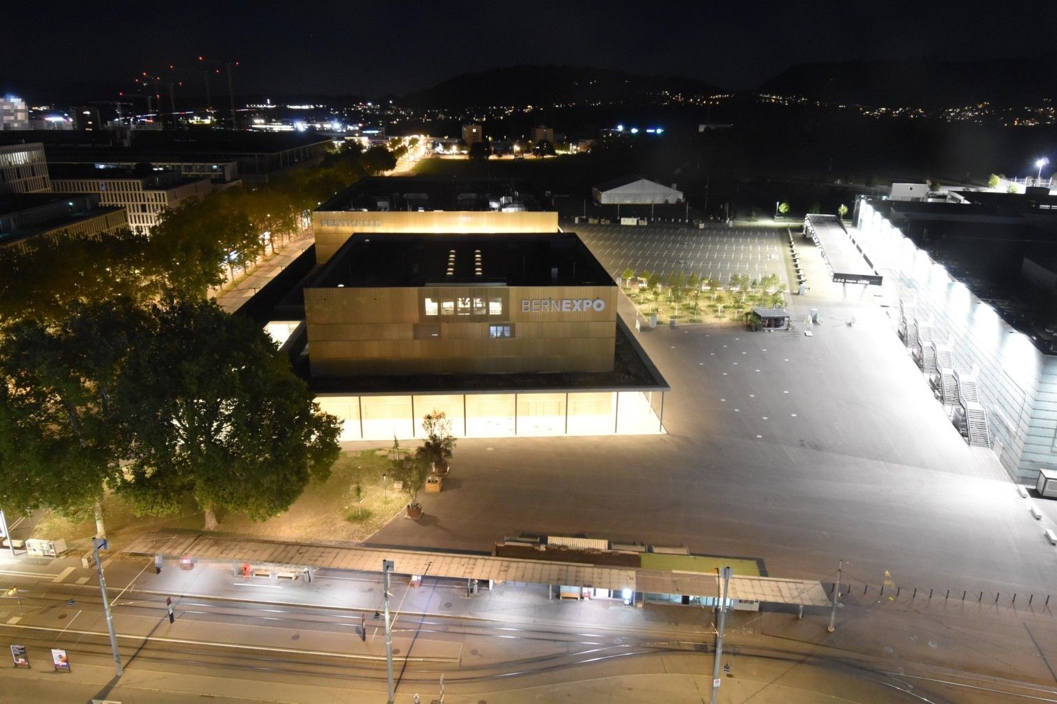 Bern: Beundenfeld: Hotel IBIS - Festhalle - A - Public