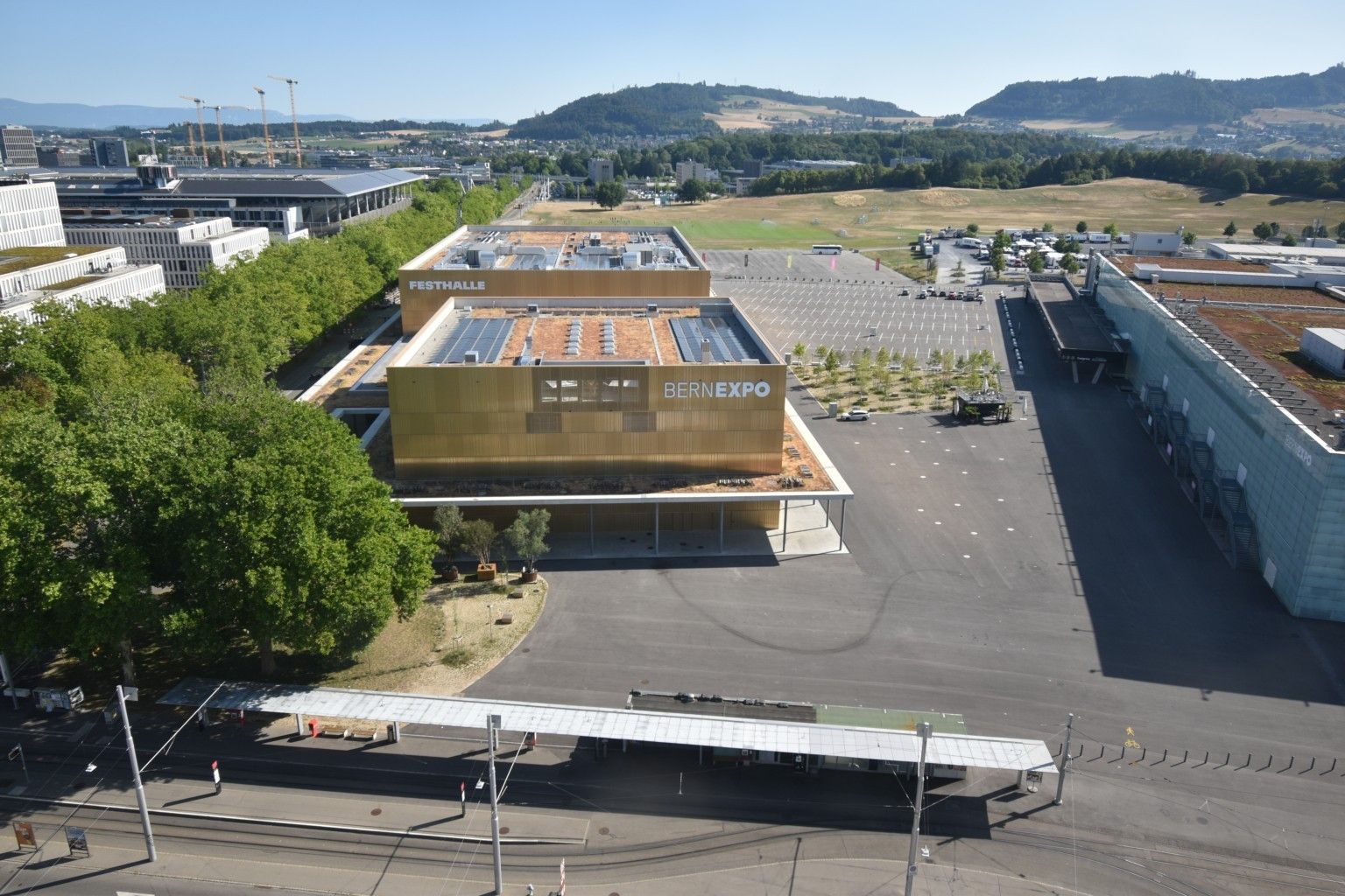 Bern: Beundenfeld: Hotel IBIS - Festhalle - A - Public