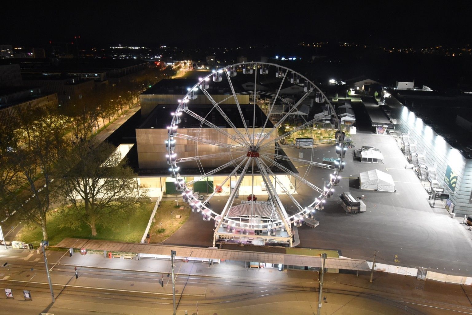 Bern: Beundenfeld: Hotel IBIS - Festhalle - A - Public