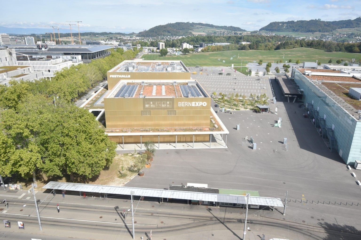 Bern: Beundenfeld: Hotel IBIS - Festhalle - A - Public