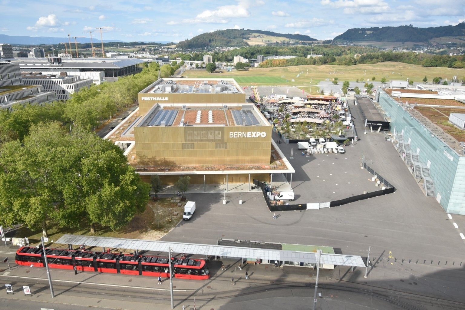 Bern: Beundenfeld: Hotel IBIS - Festhalle - A - Public